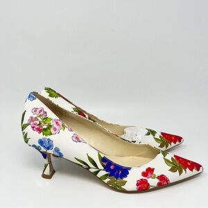 Nine West Ariella Floral Pumps
Size 8
